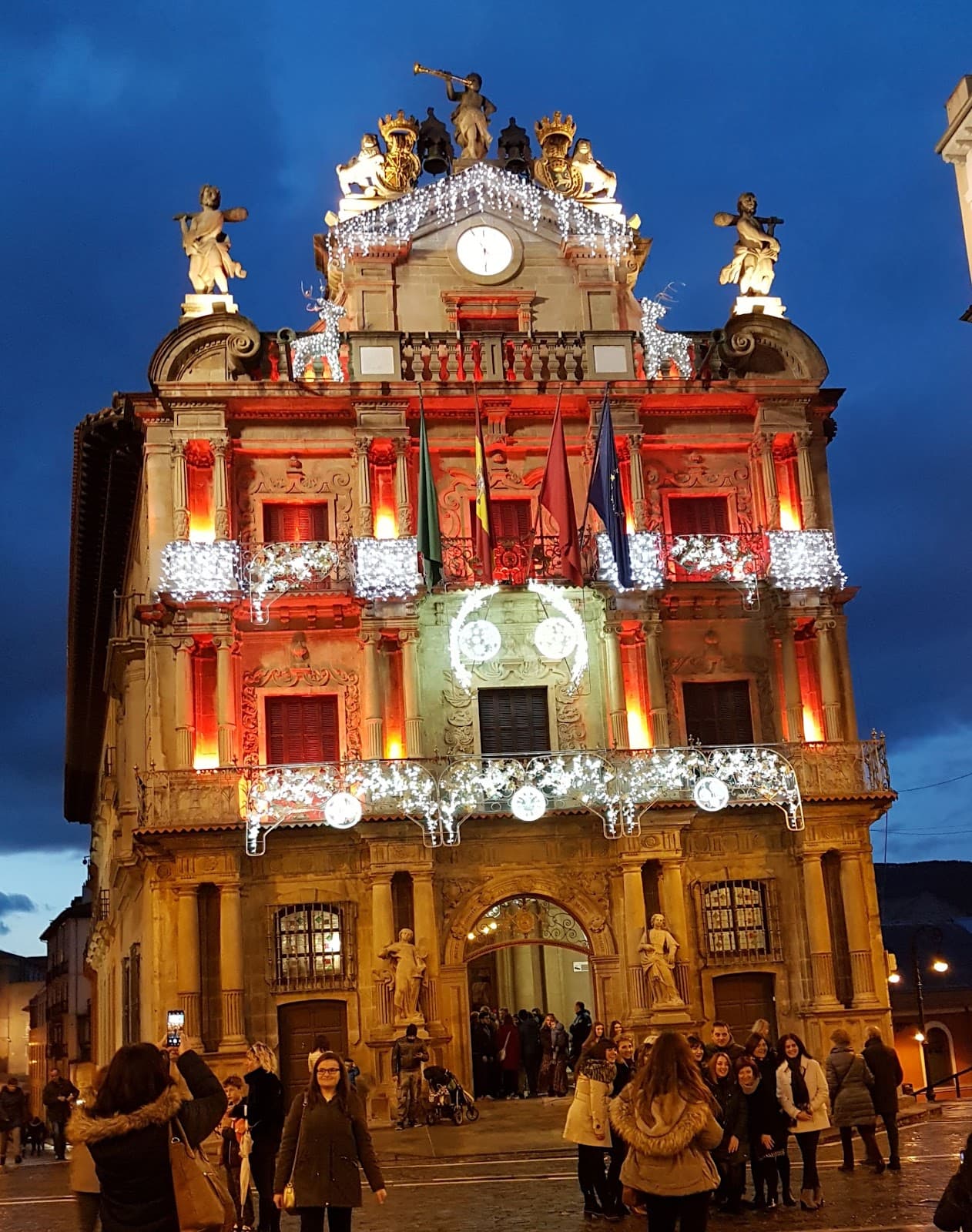 Plaza Consistorial - Image 1