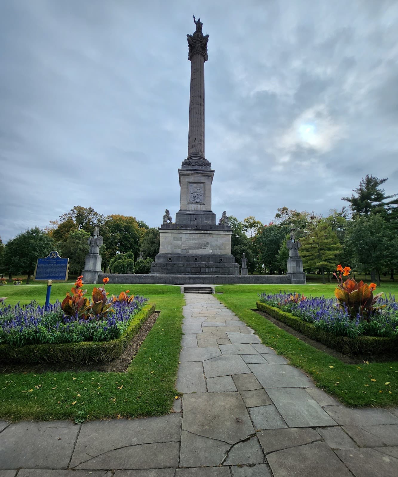 Brock's Monument Queenston - Image 1