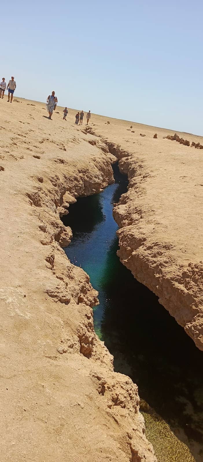 Seismic Cracks Exploration