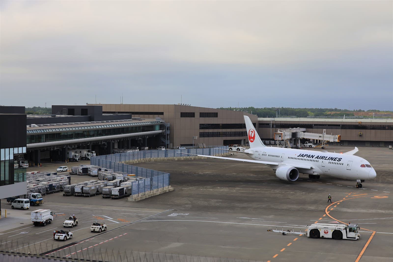 Narita Airport Terminal 2 Observation Deck - Image 1