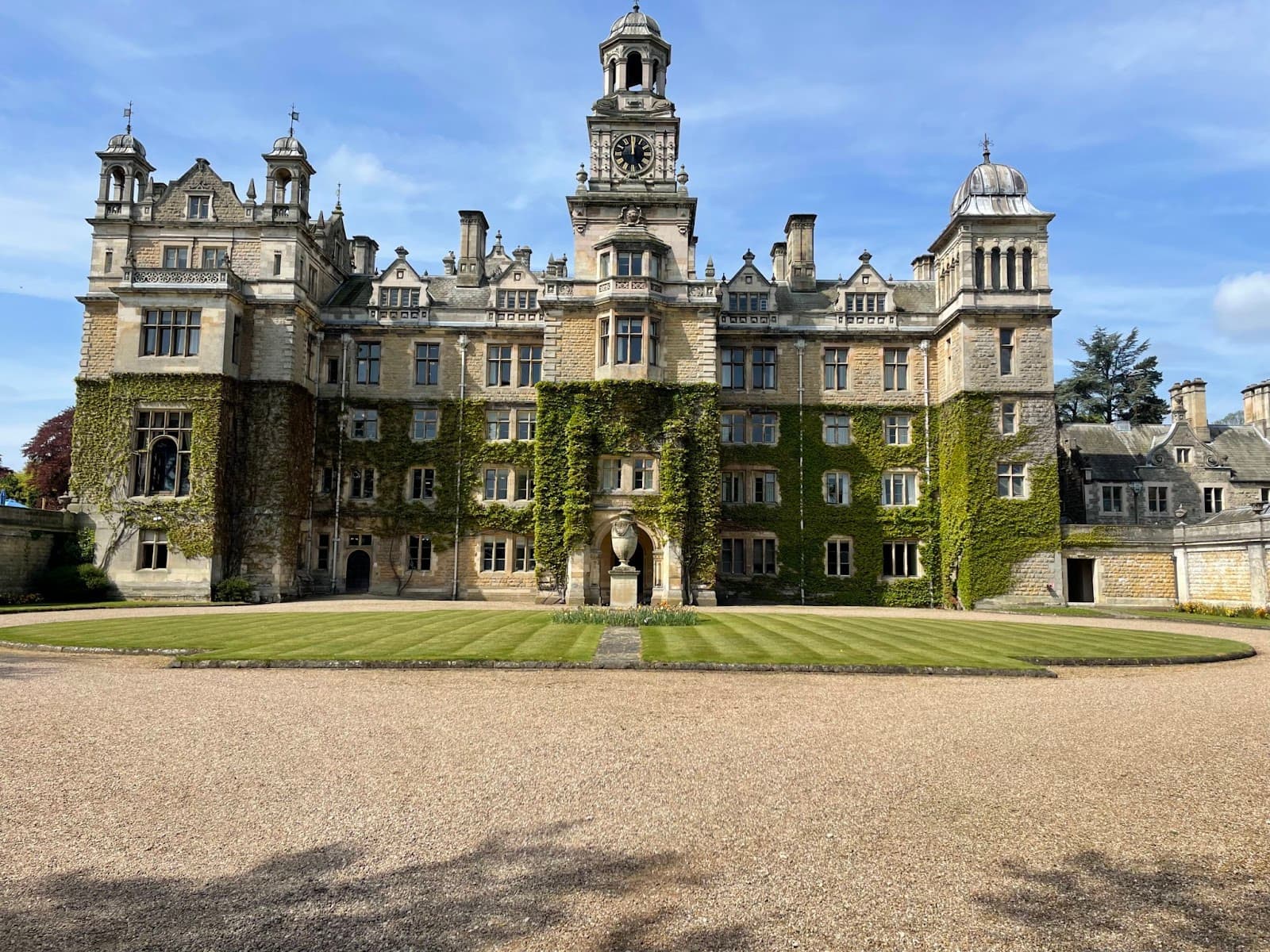 Thoresby Park Courtyard & Estate - Image 1