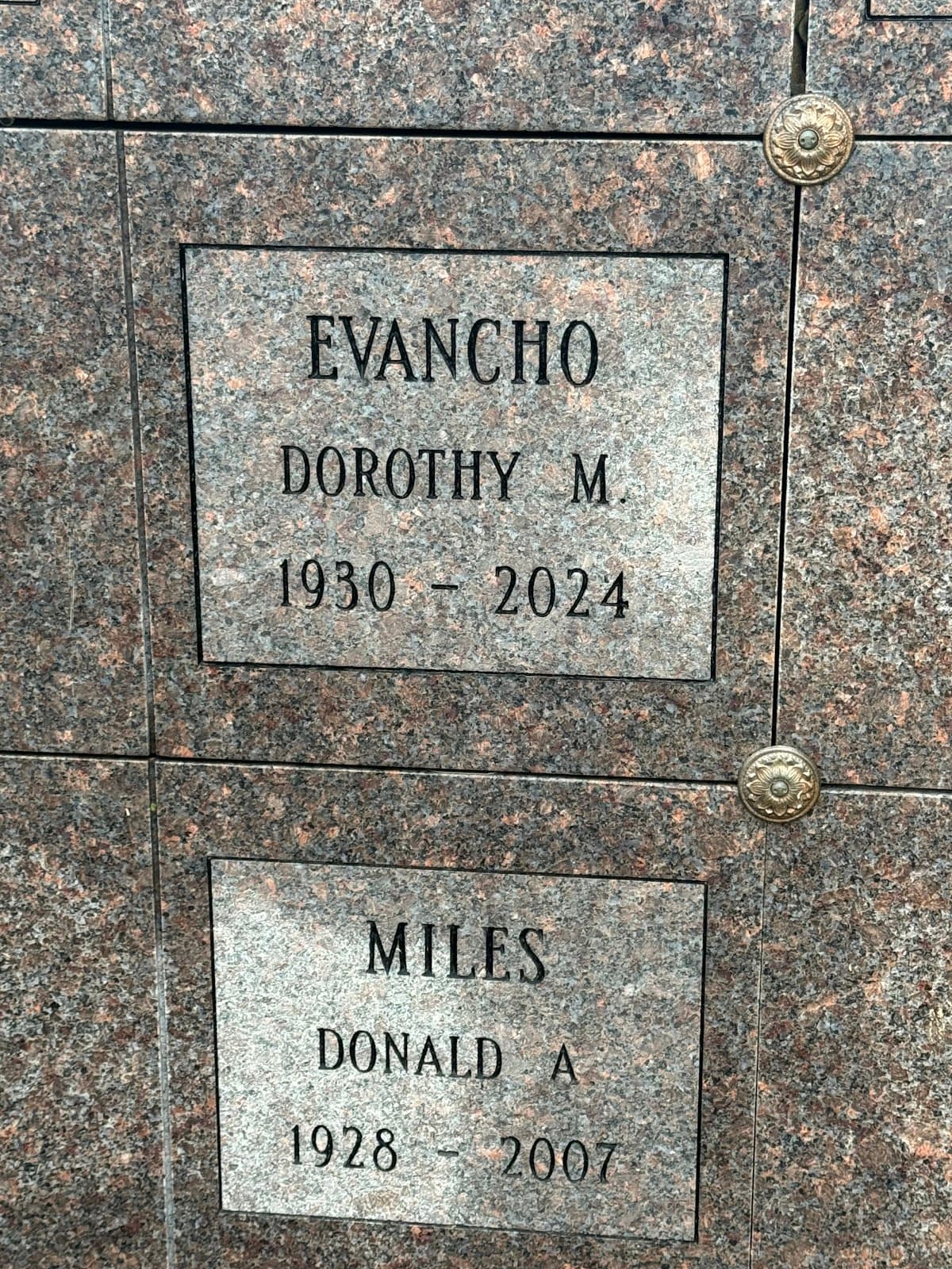 Oakwood Cemetery - Image 1