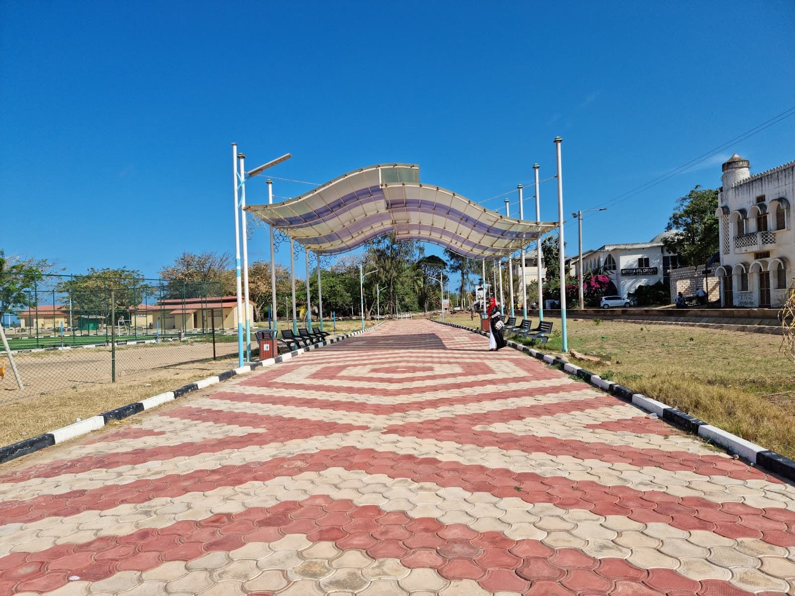 Buntwani Beach Park - Image 1