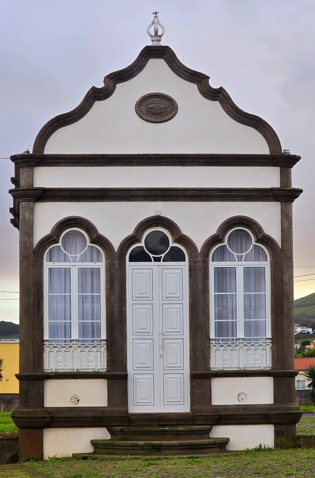 Vertical photo