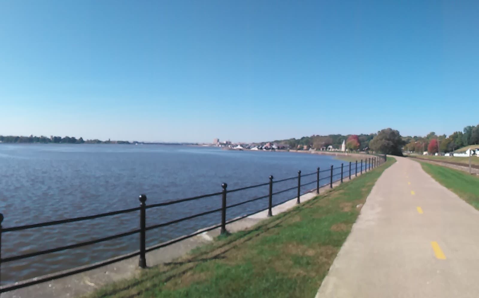 Quad Cities Riverfront Trail Loop - Image 1