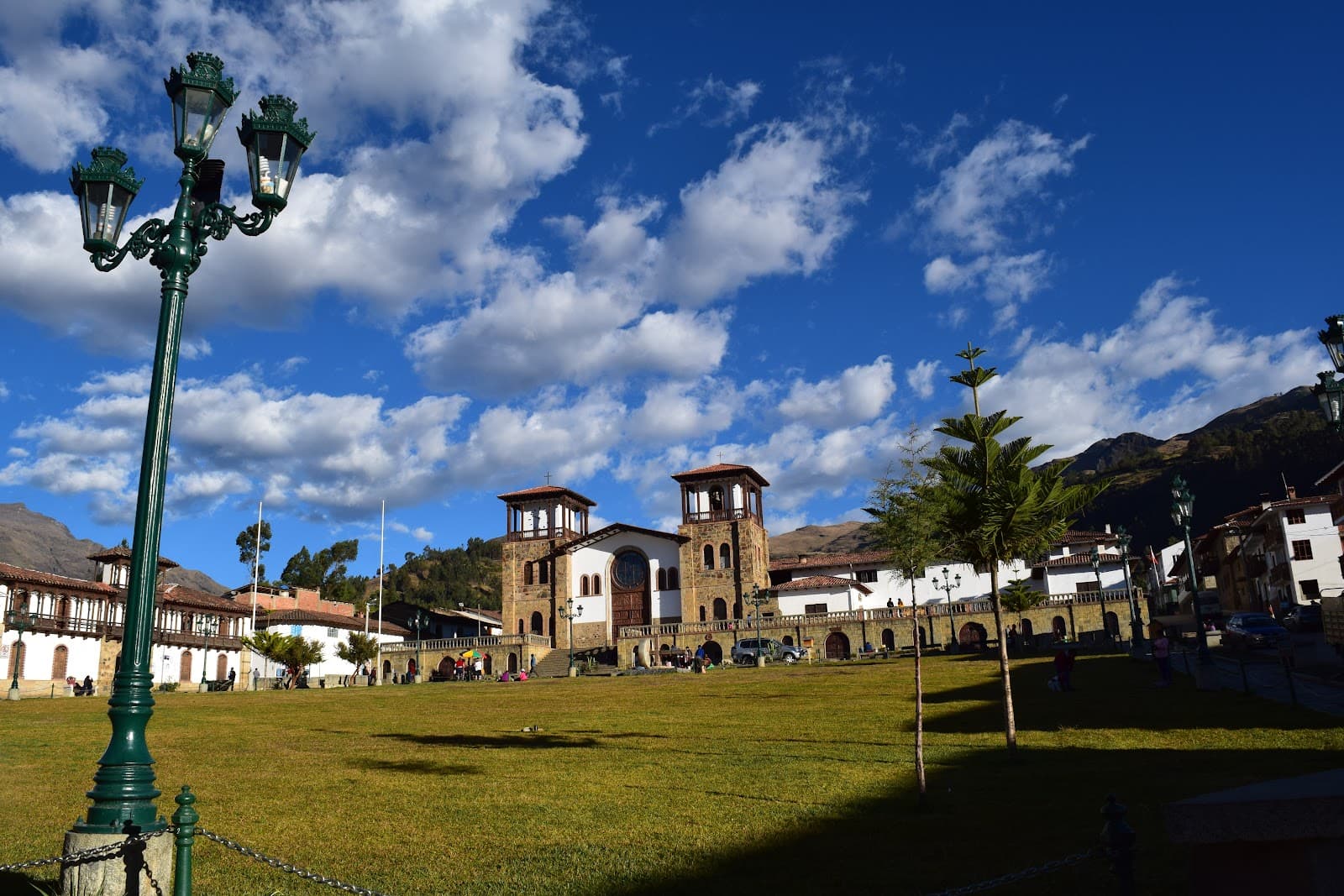 Chacas (Plaza de Armas) - Image 1