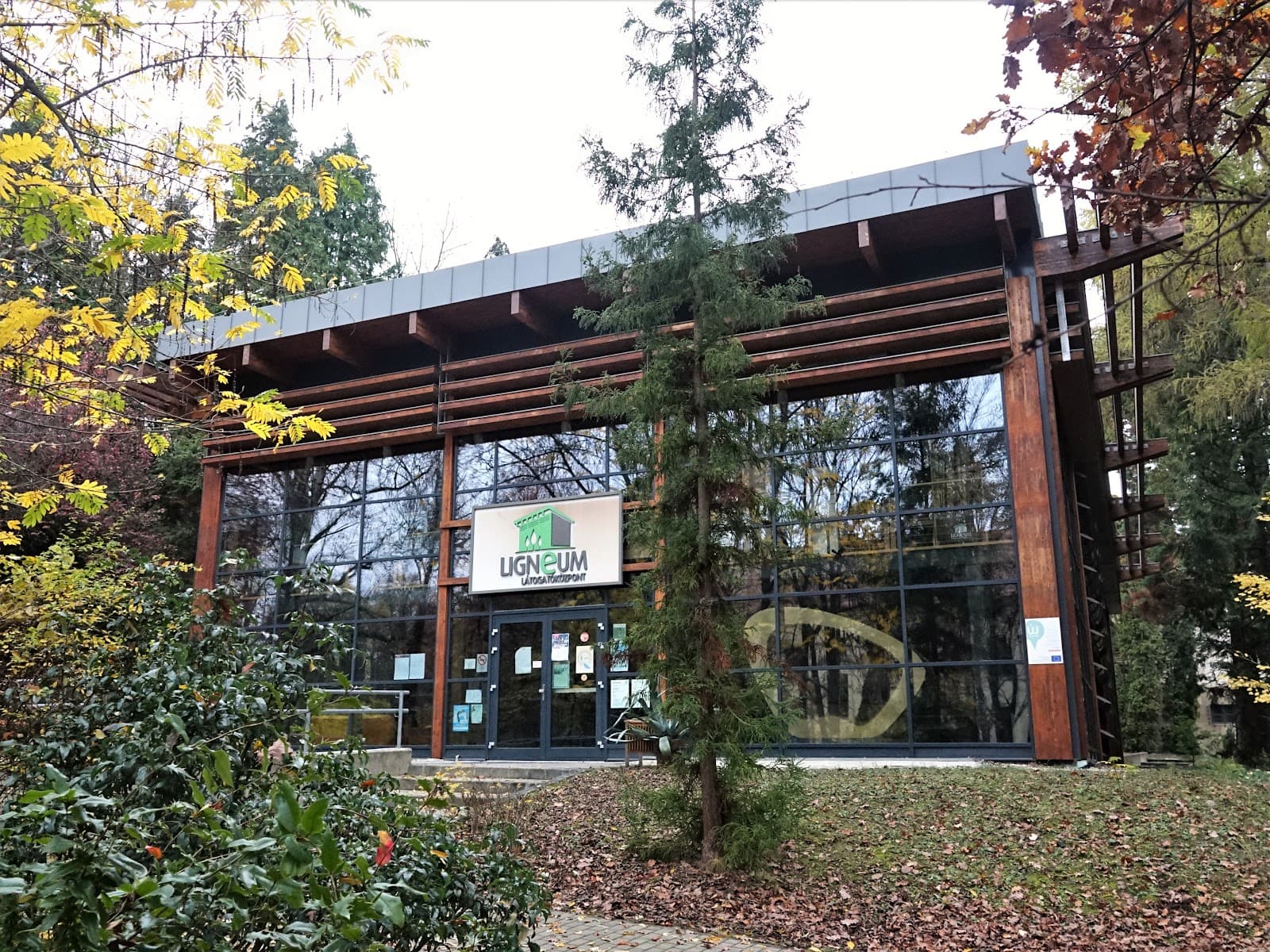 Ligneum Visitor Center - Image 1