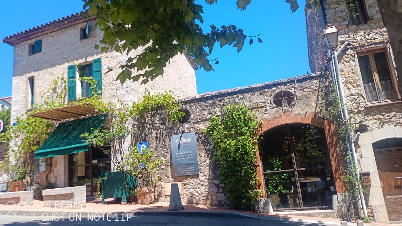 Valbonne Village - Image 1