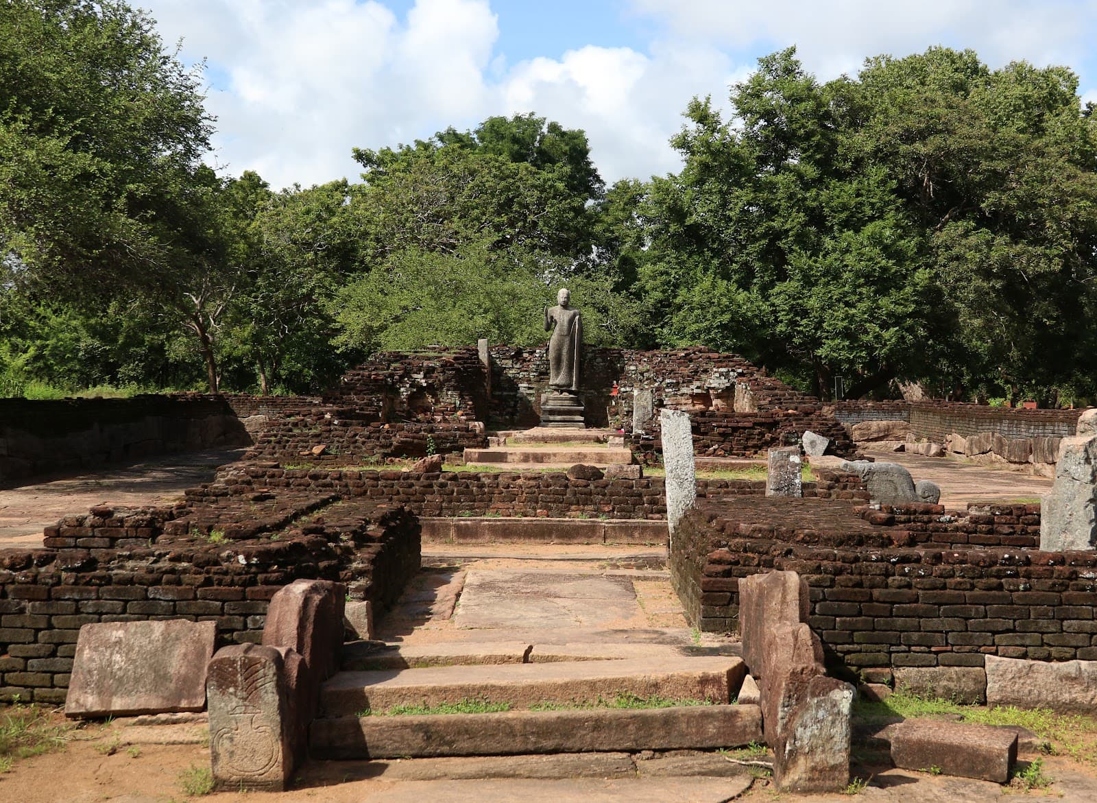 Velgam Vehera Temple Trincomalee - Image 1