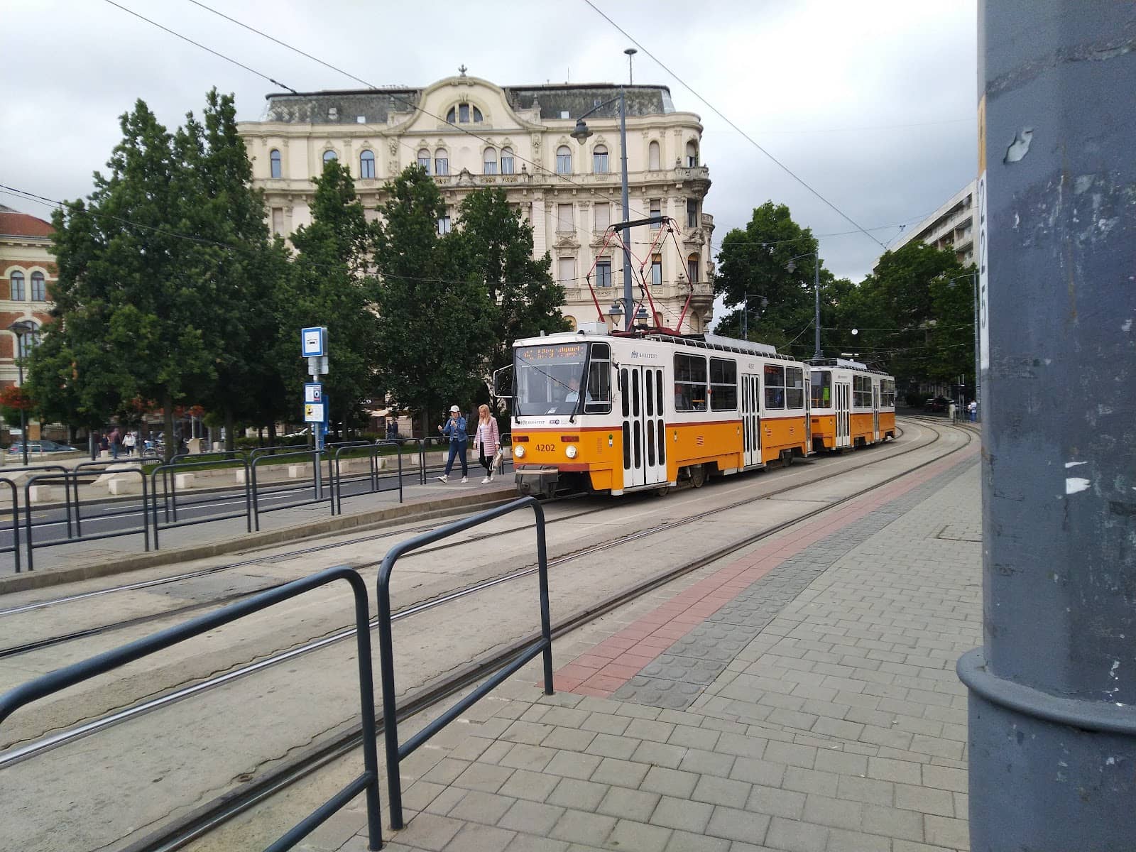 Children's Announcements on Tram 4-6