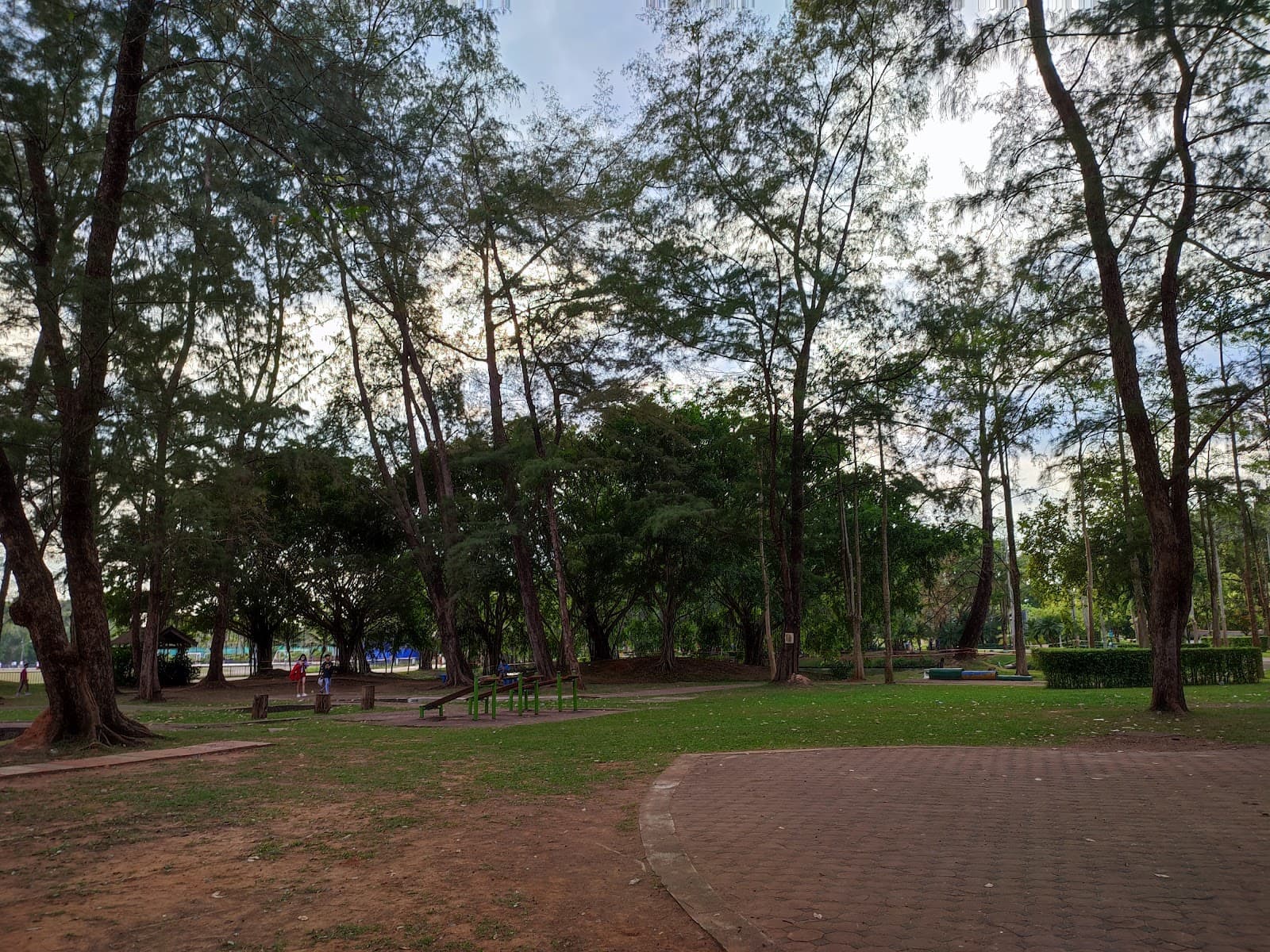 Thara Park - Image 1