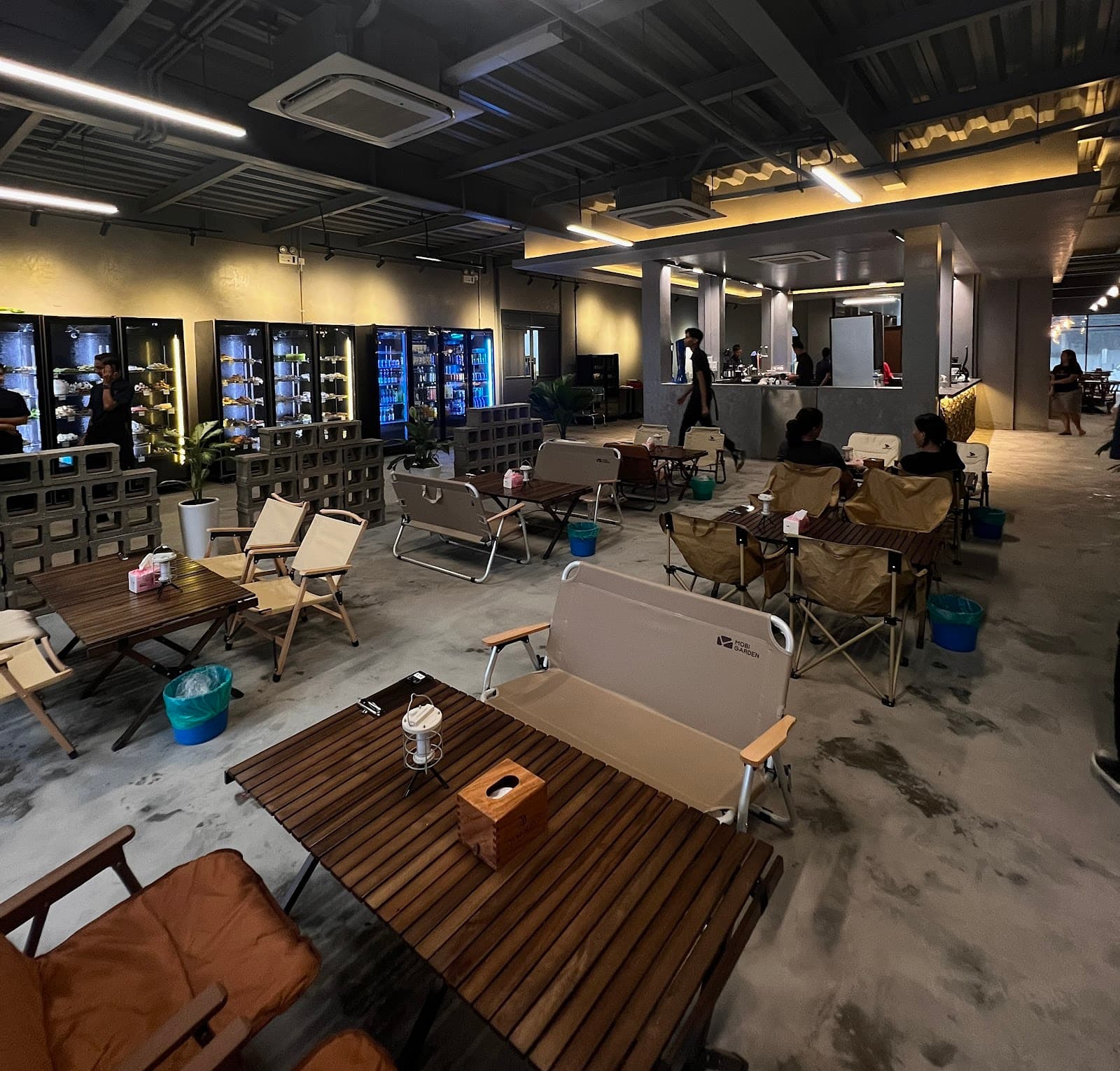 19th Street BBQ Alley - Image 1