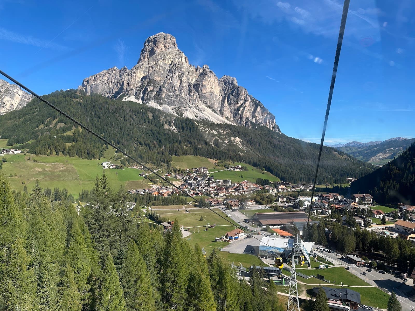 Boè Gondola - Image 1