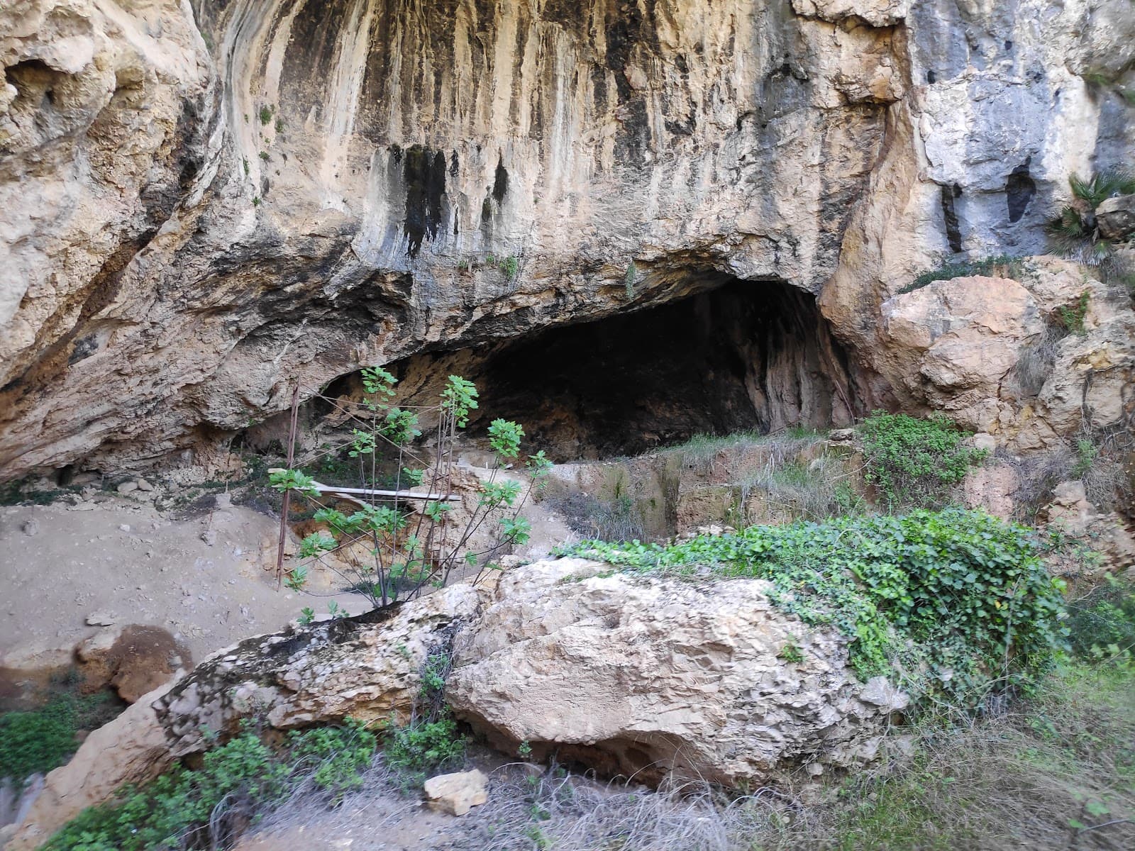 Cova Negra Natural Site - Image 1