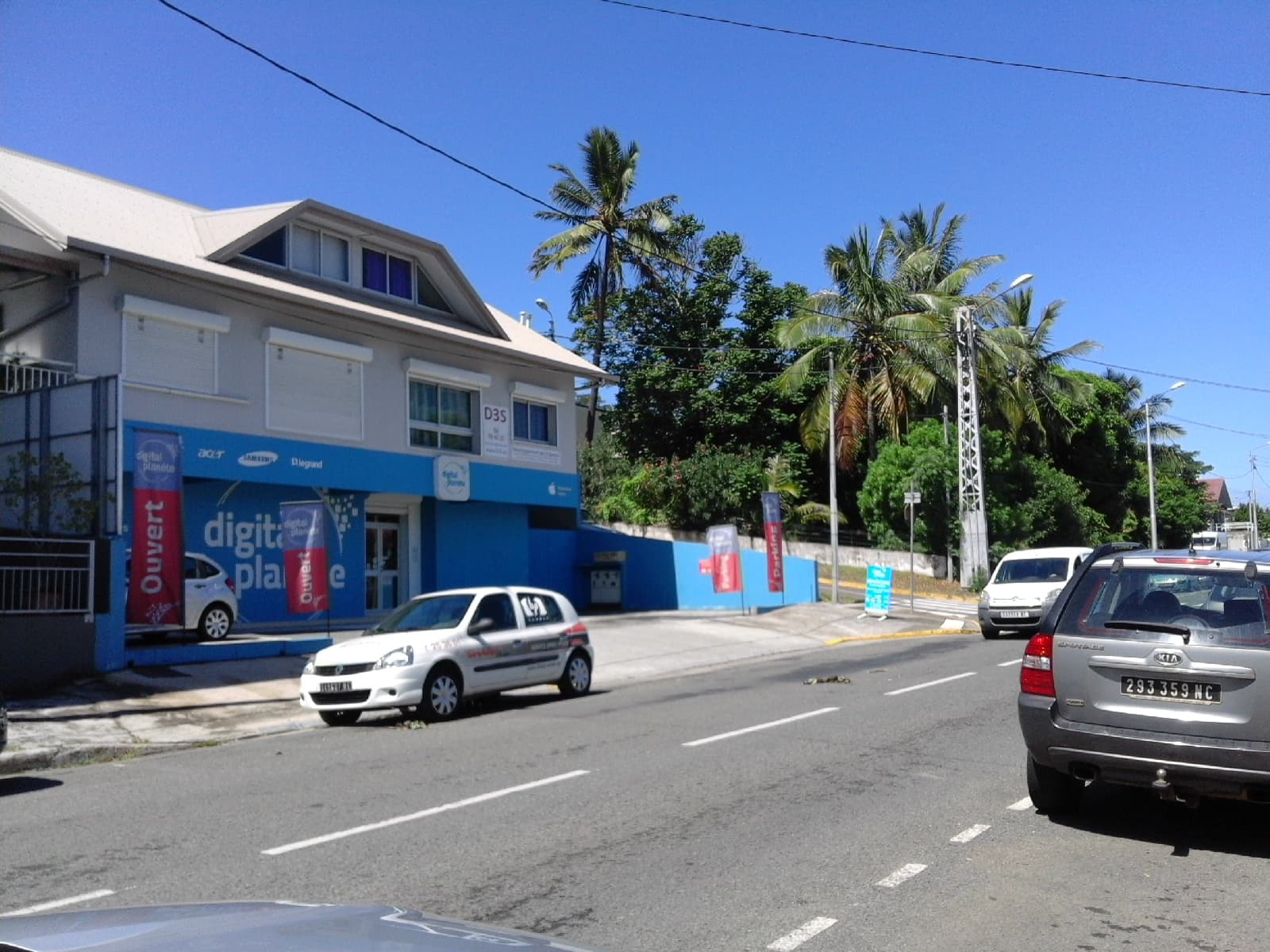 Faubourg Blanchot - Image 1