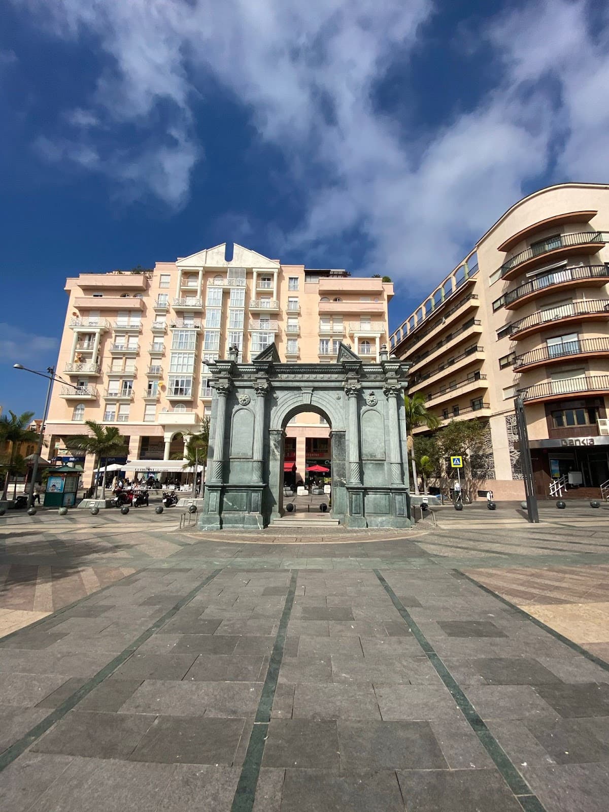 Plaza de los Reyes - Image 1