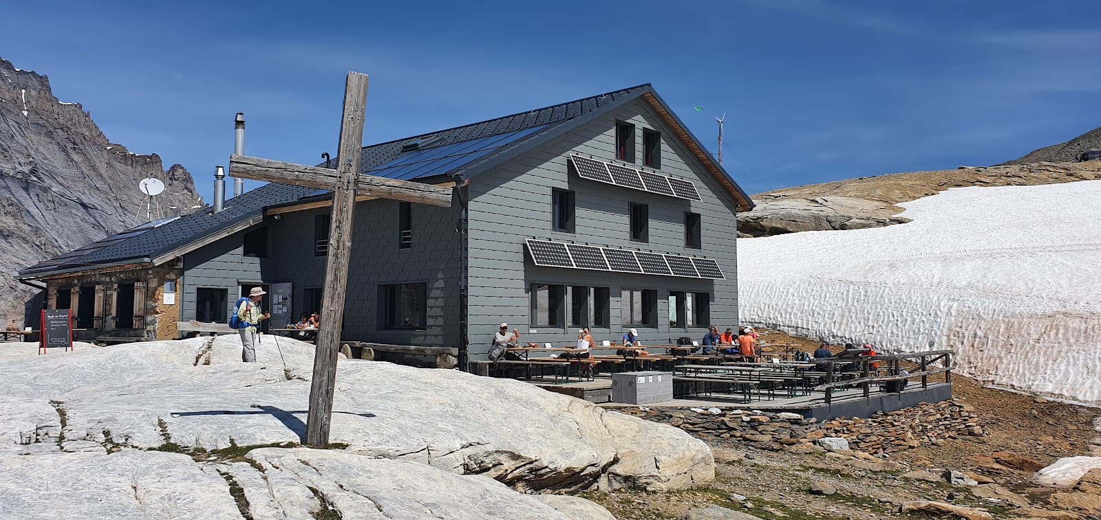 Lötschenpass & Lötschenpasshütte - Image 1