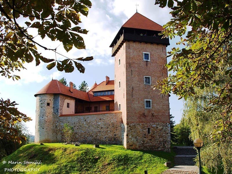 Dubovac Castle - Image 1