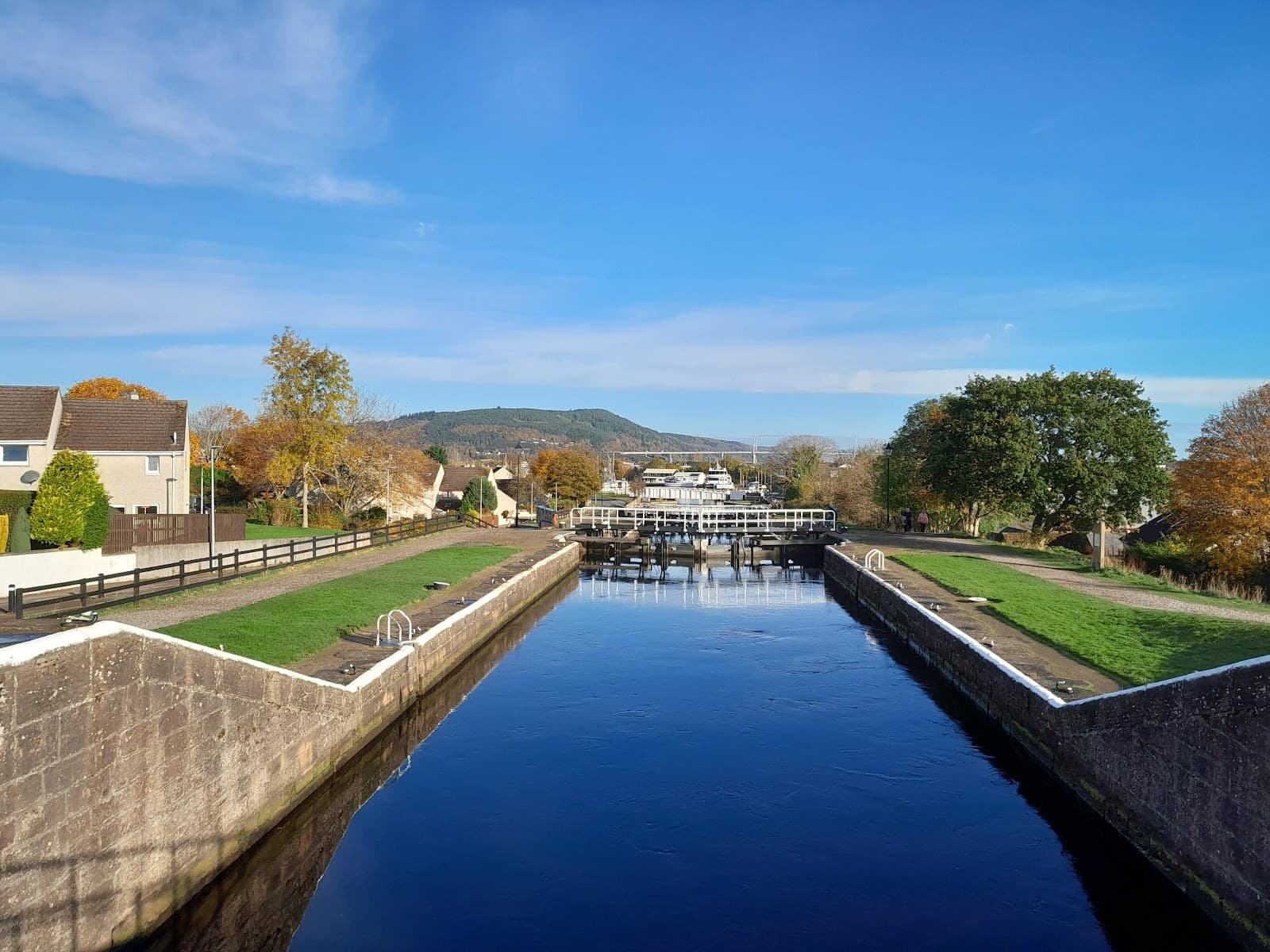 Muirtown Locks Inverness - Image 1