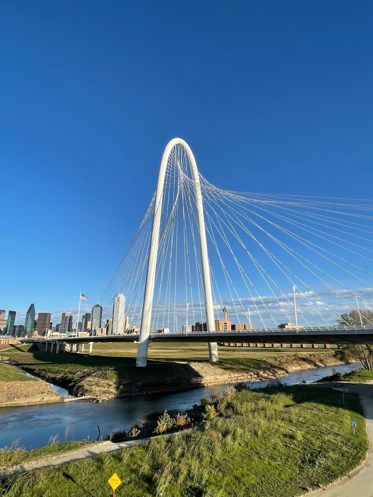 Continental Avenue Bridge Park - Image 1