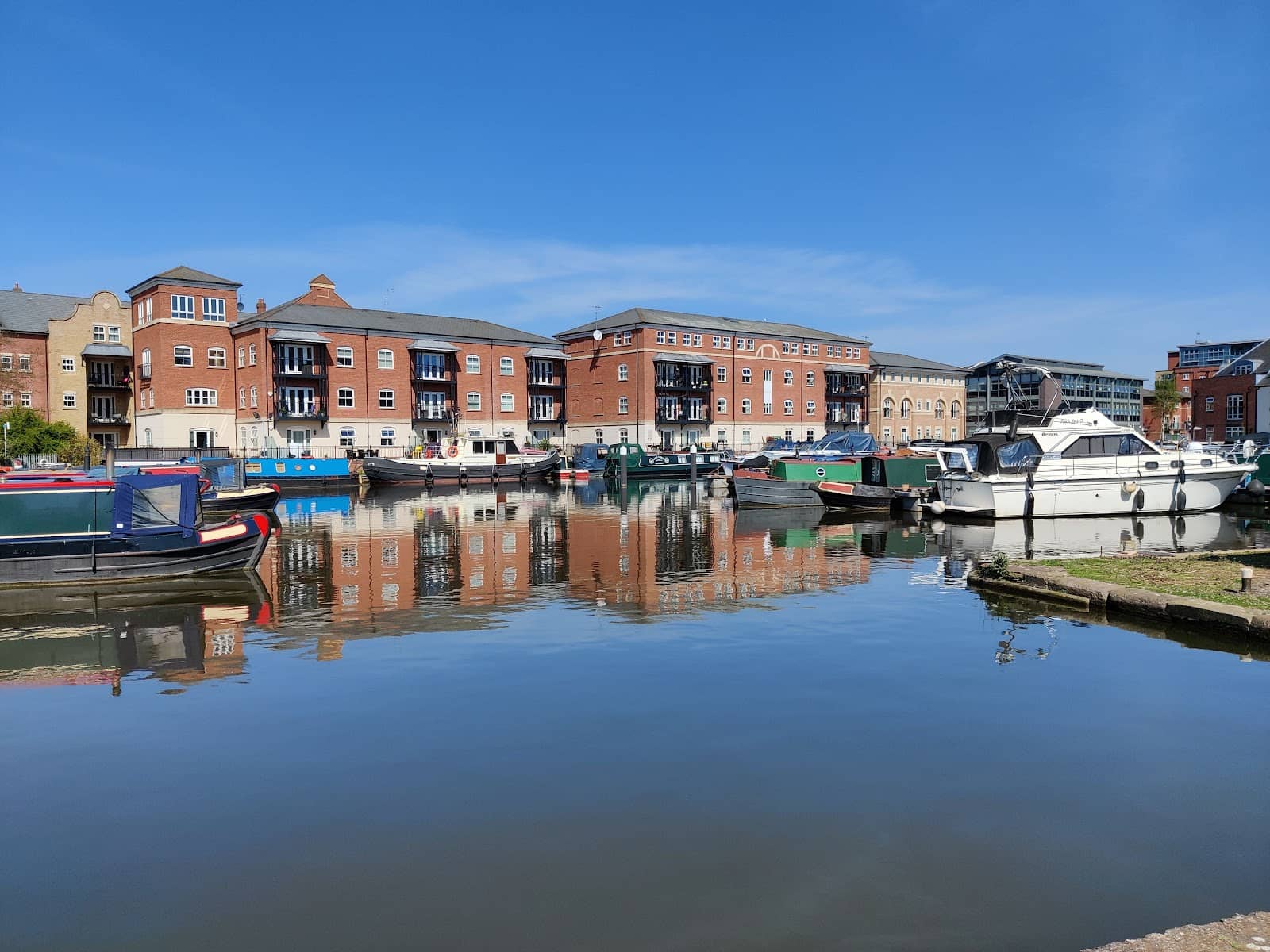 Riverside & Canal Towpath Walks