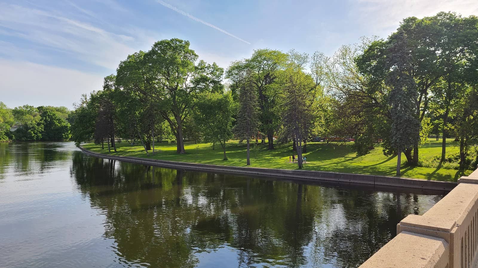 Scenic Riverfront Trails