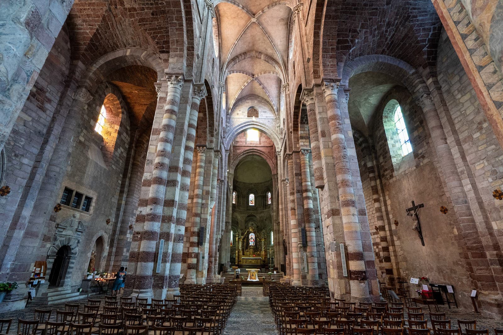 Basilica Saint-Julien of Brioude - Image 1