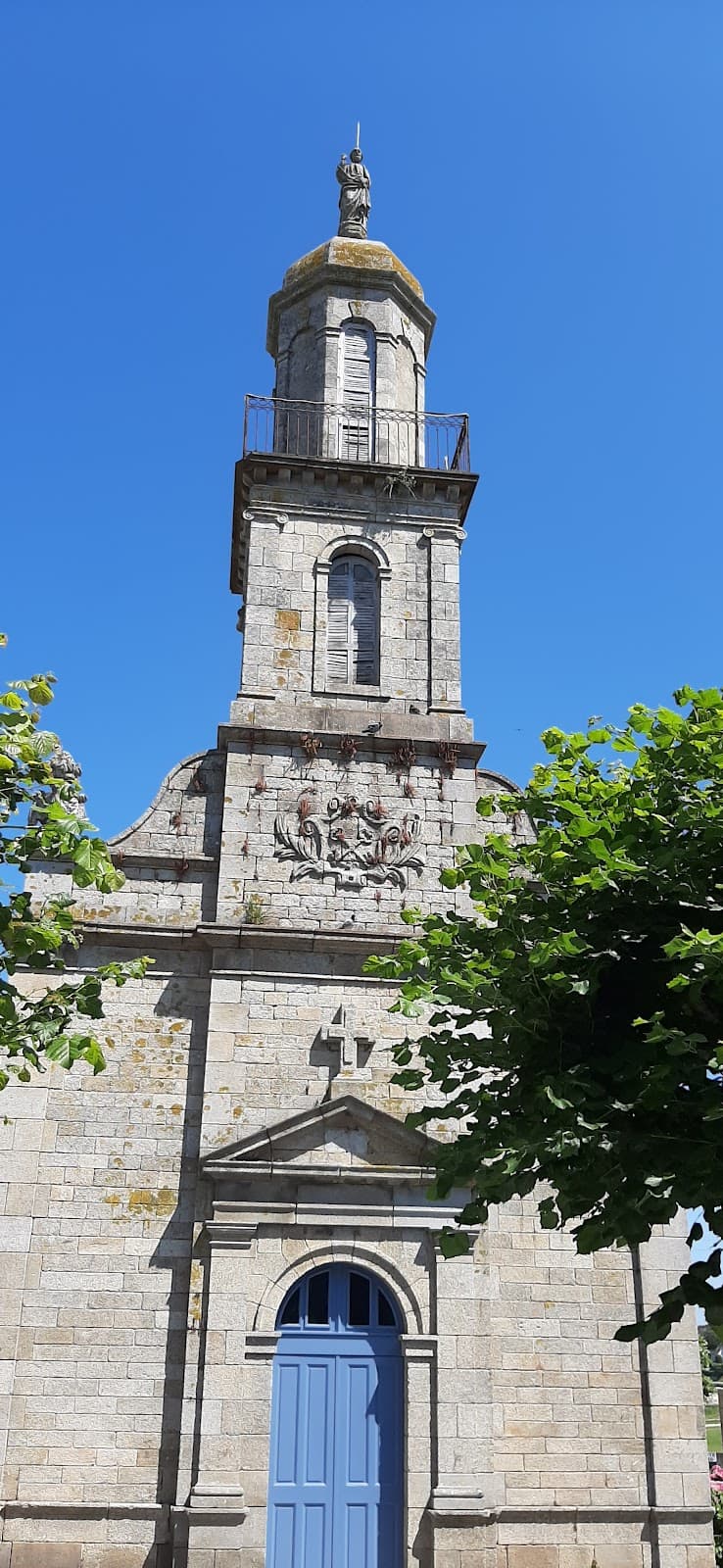 Port-Louis Old Town - Image 1