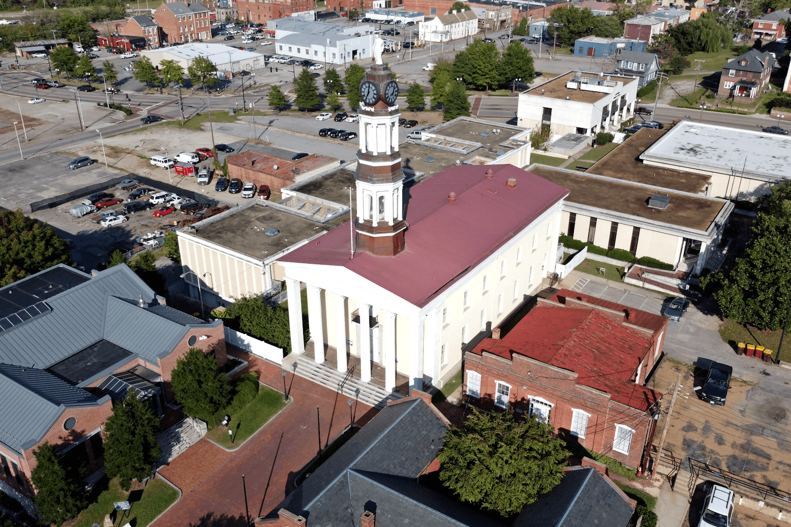 Petersburg Courthouse - Image 1