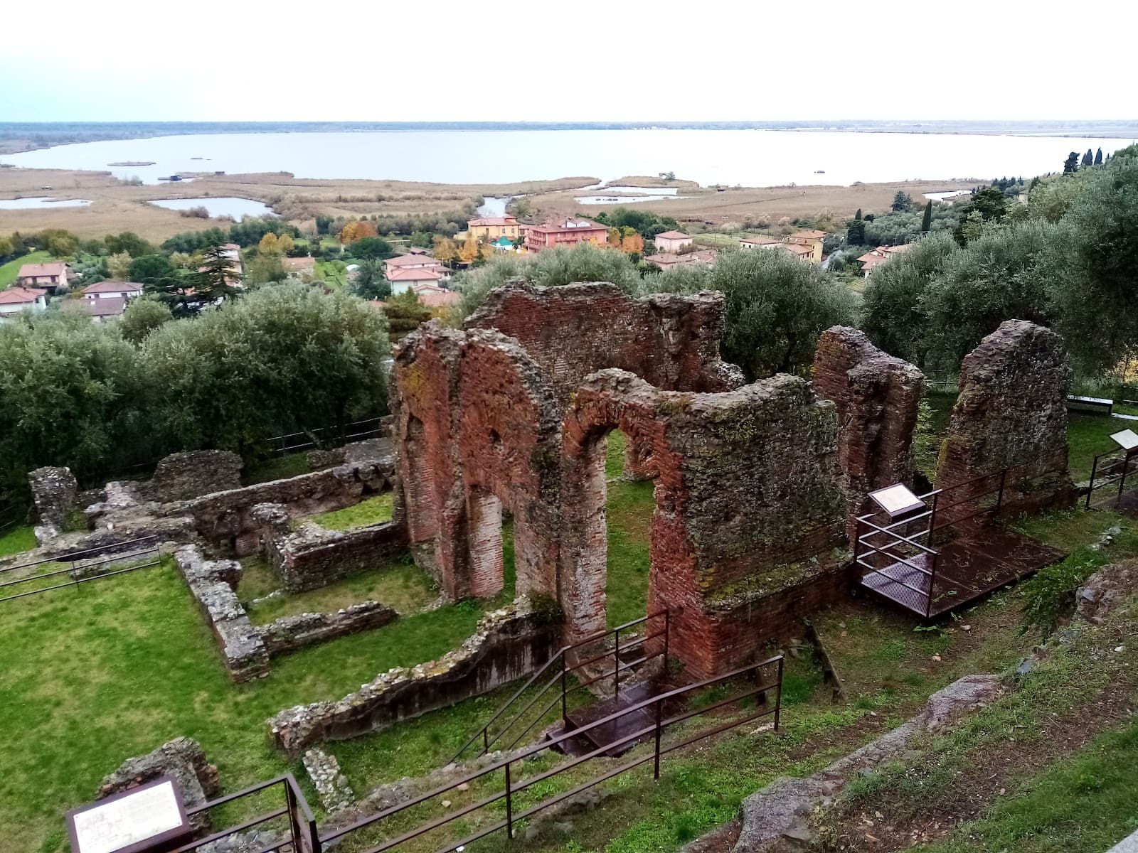 Massaciuccoli Roman Villa - Image 1
