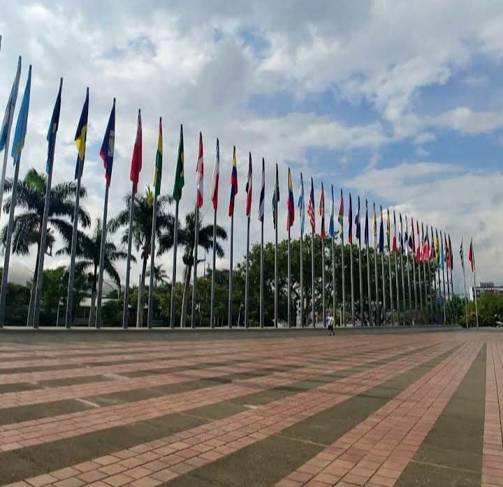 Plaza de las Banderas - Image 1