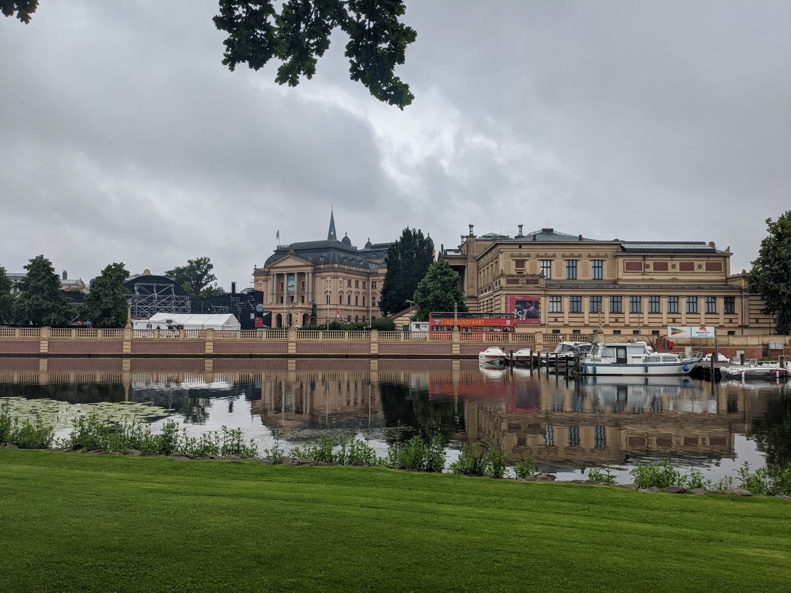 Alter Garten - Image 1