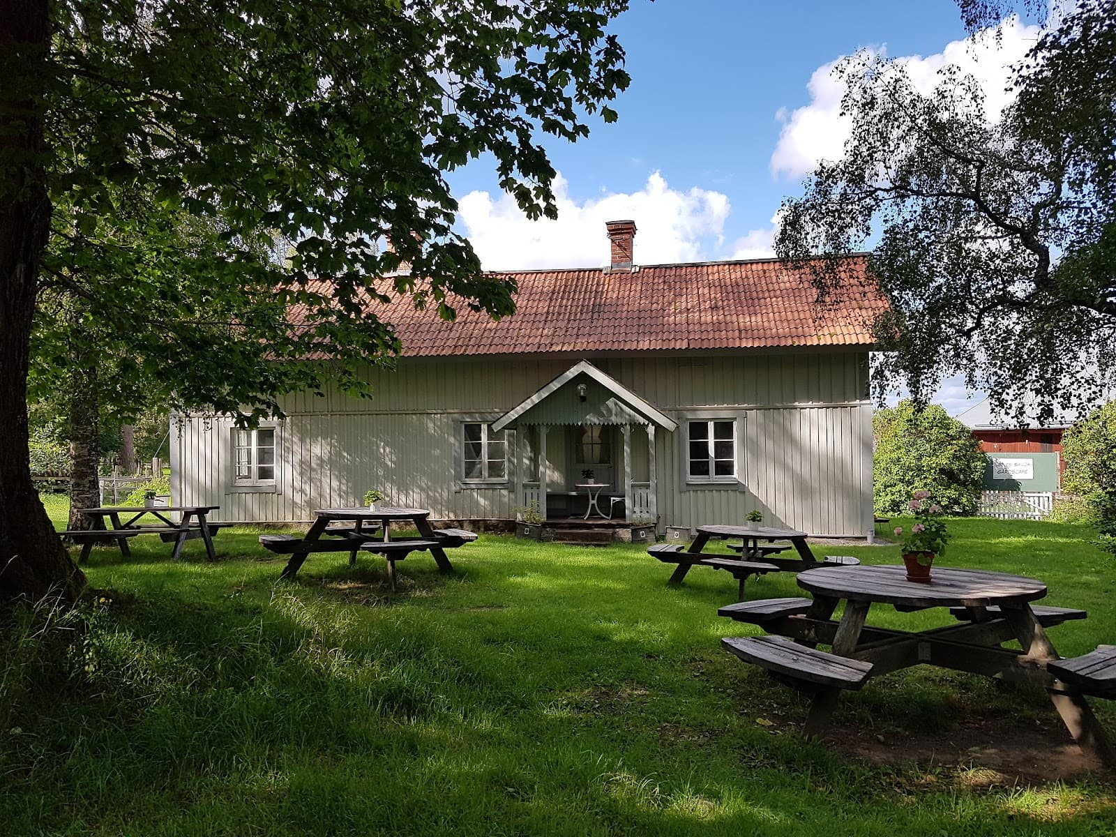 Linnés Sävja Cottage - Image 1