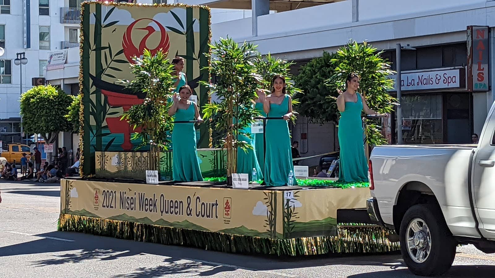 Streetwear & Accessories