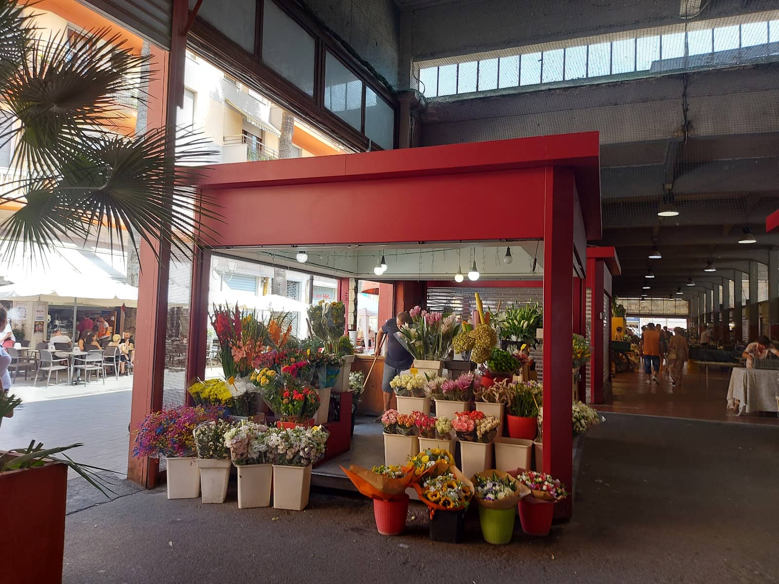 Fresh Produce & Local Delicacies