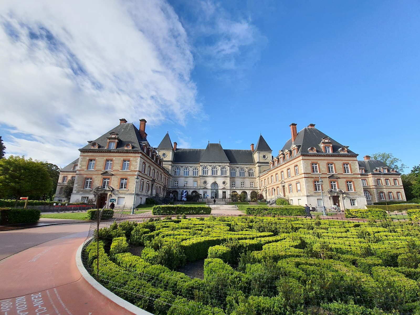 Parc de la Cité - Image 1