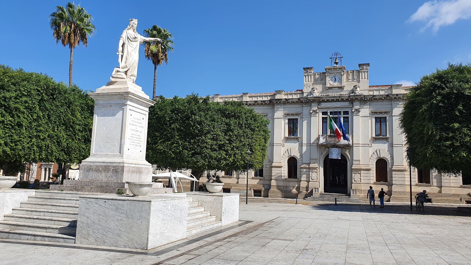 Palazzo San Giorgio City Hall - Image 1