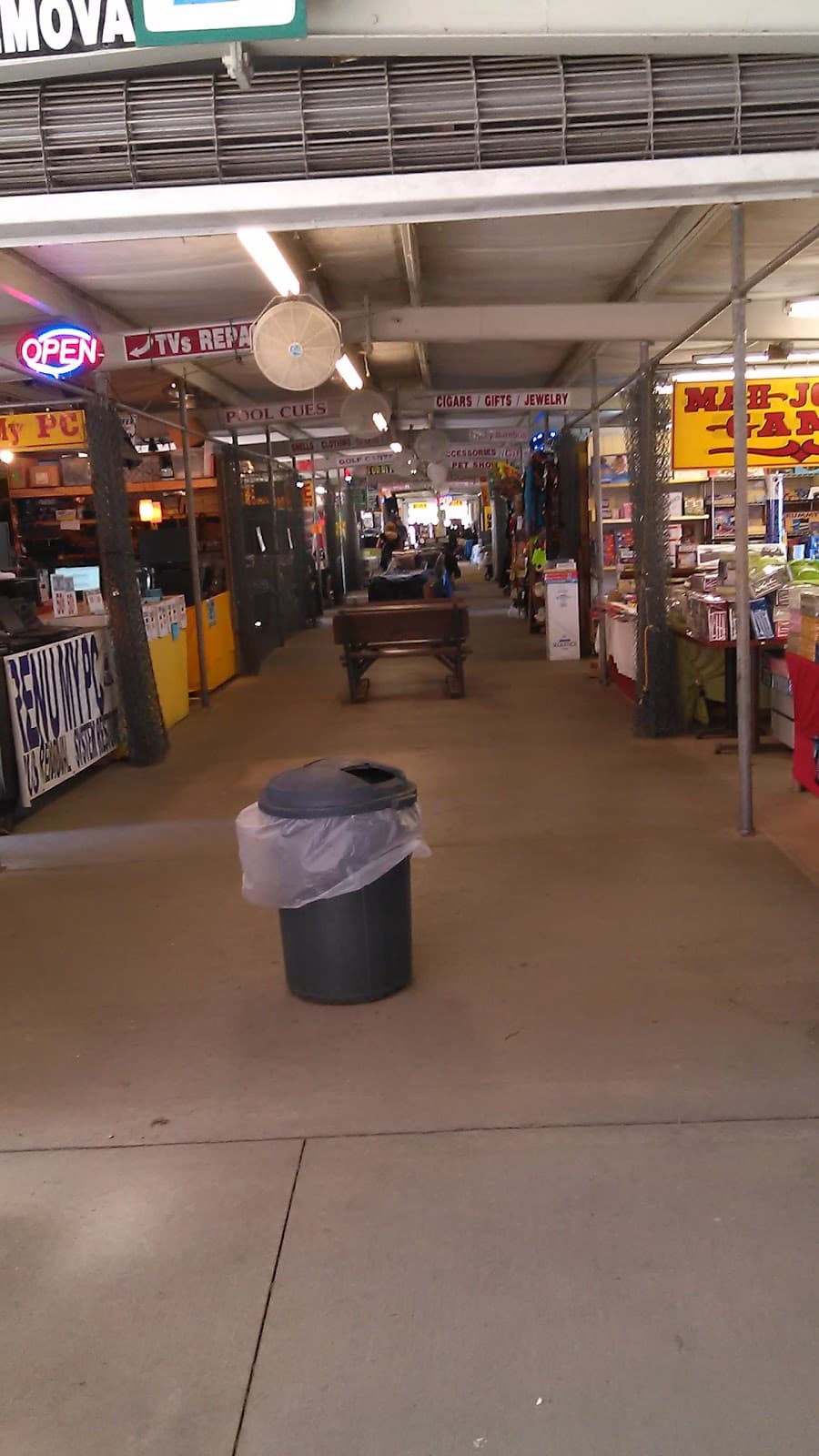 The Market of Marion - Image 1