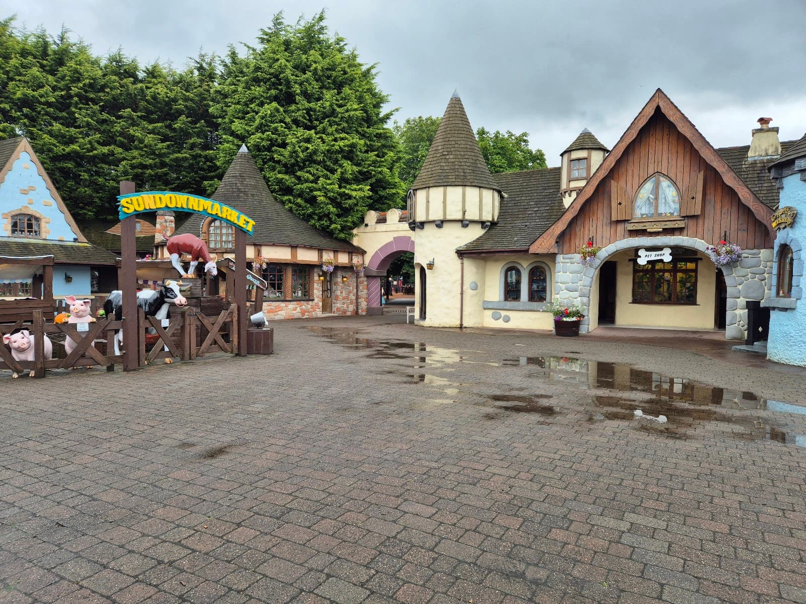 Sundown Adventureland - Image 1