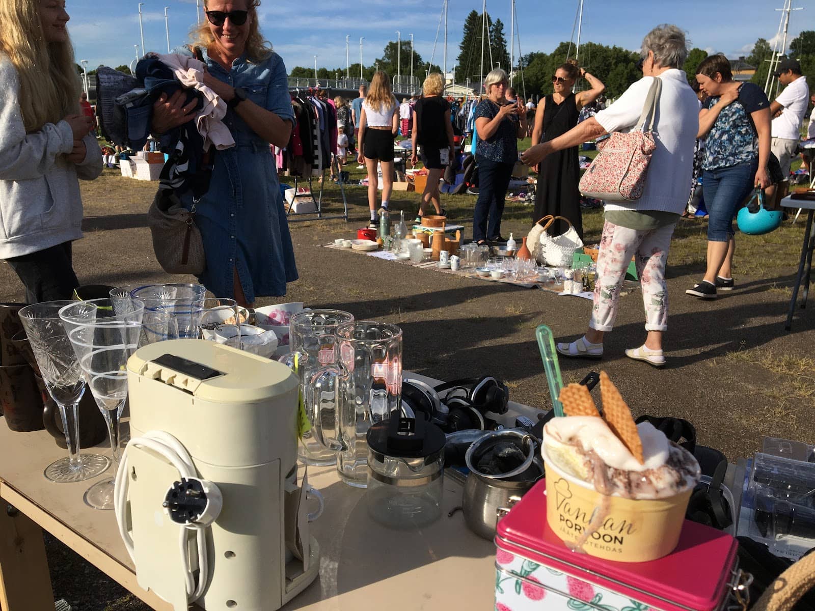 Summer Pop-Up Atmosphere