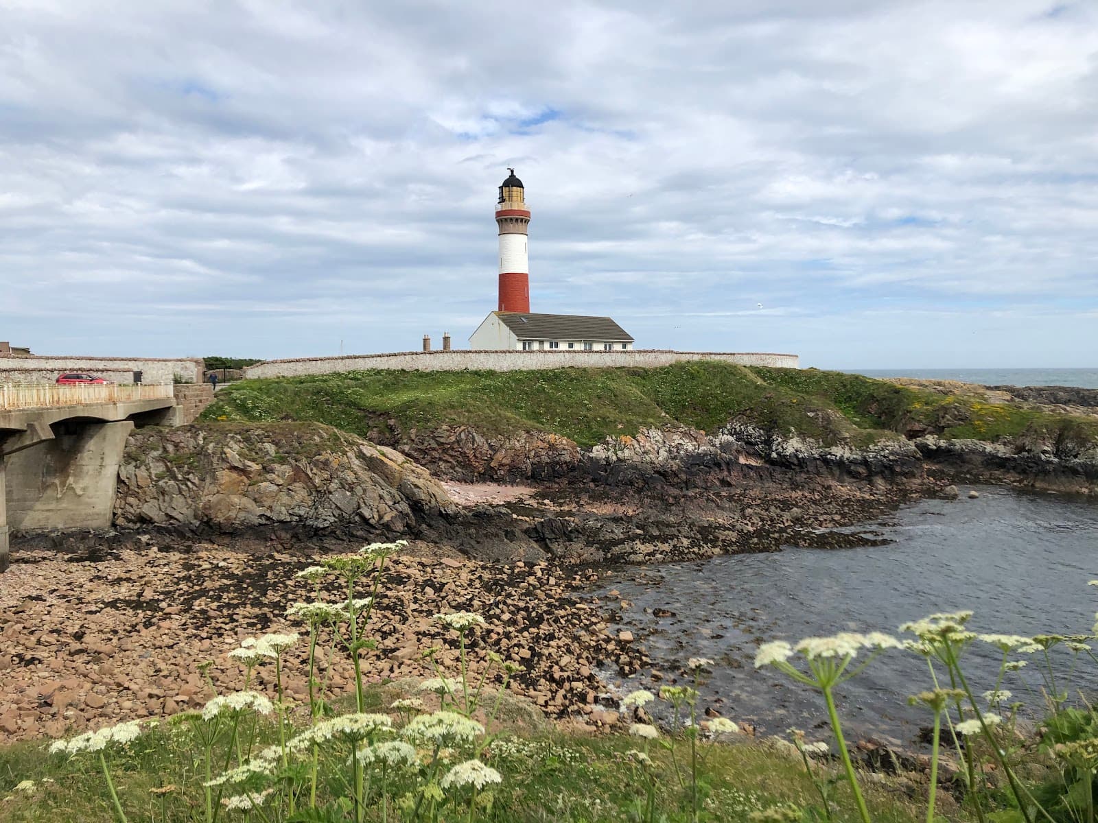 Buchan Ness Lighthouse - Image 1
