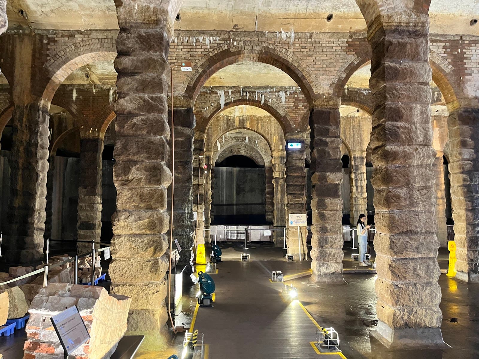 Sham Shui Po Service Reservoir - Image 1