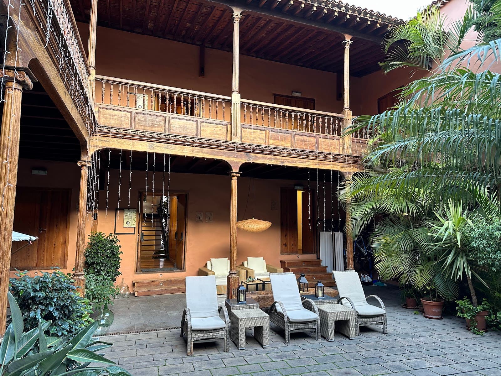 Casa de los Marqueses de La Quinta Roja - Image 1