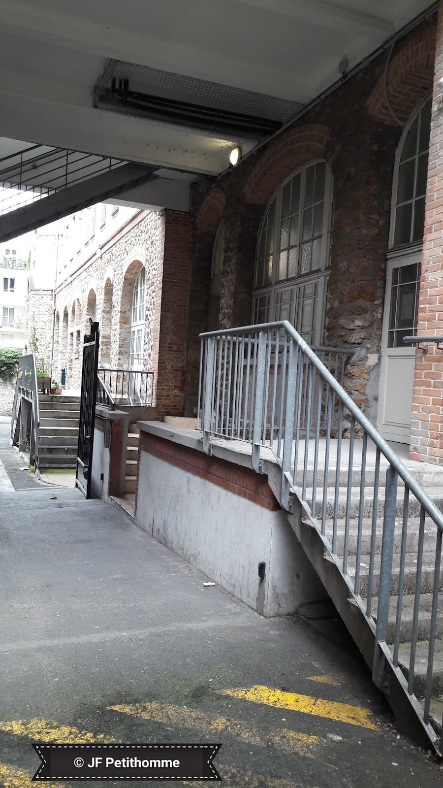 11th arrondissement - Image 1