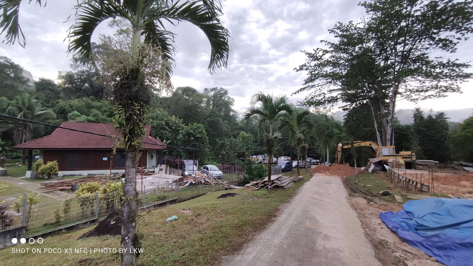Steep Ascent to Kem Pengasih