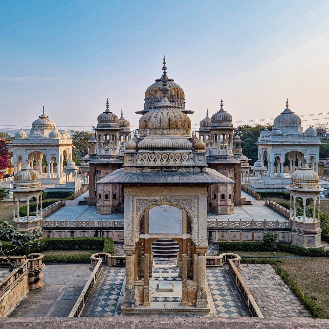 Gaitor Ki Chhatriyan Jaipur - Image 1