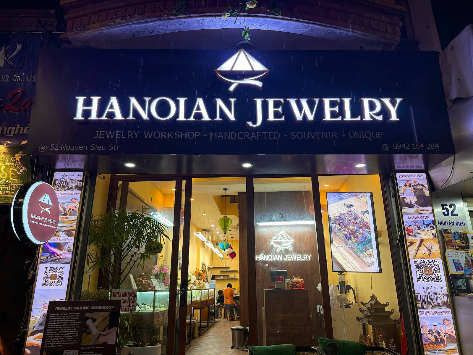 Viet Jewelers' Creations