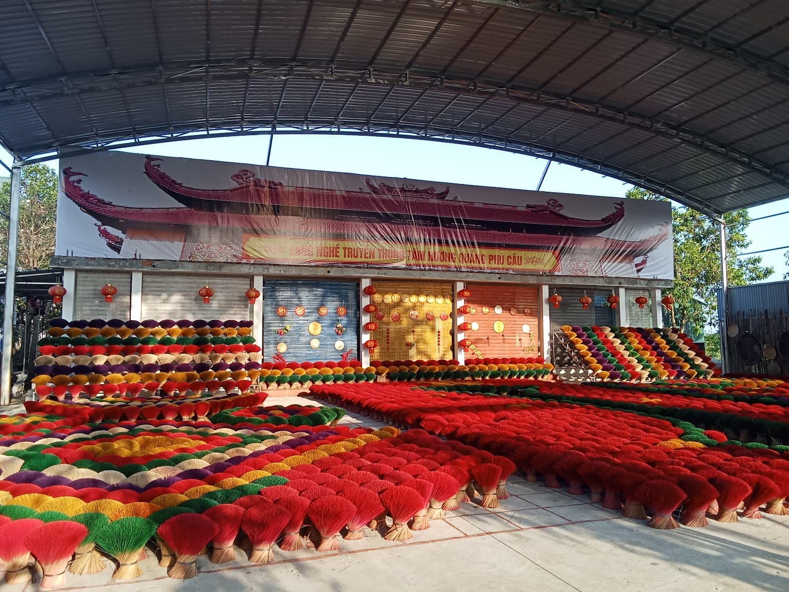 Làng Hương Village - Image 1