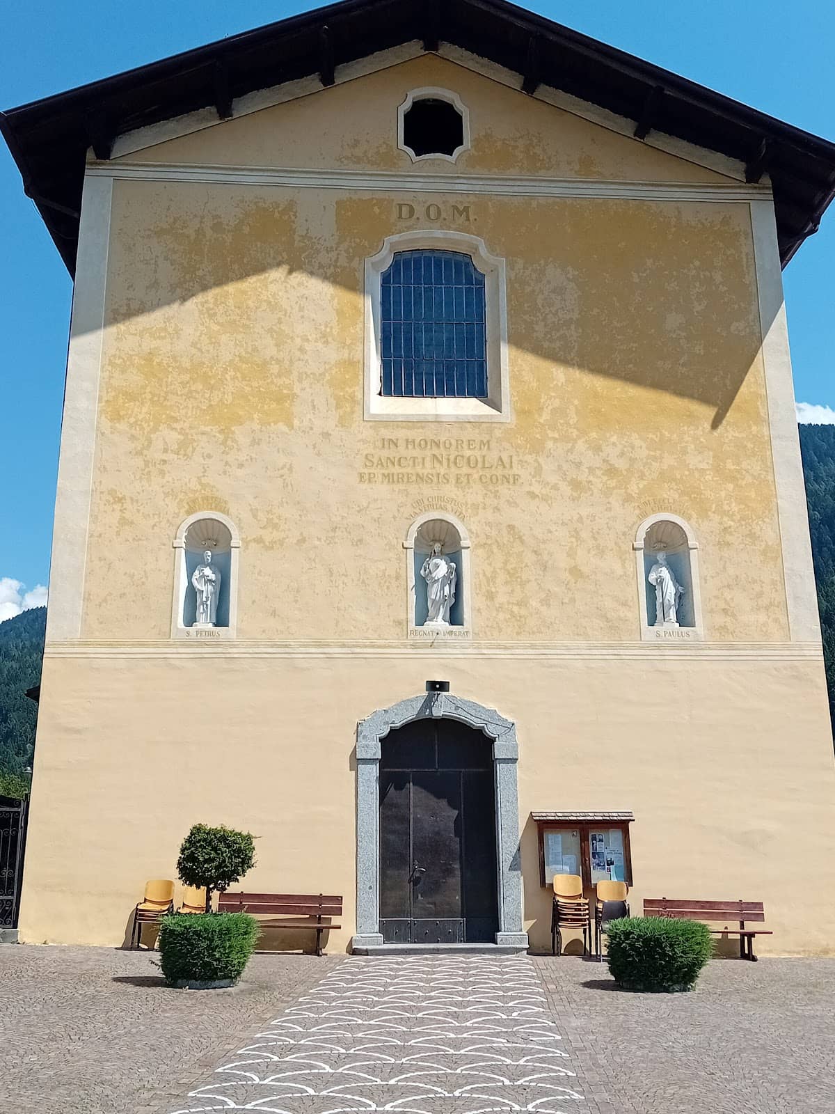 Vertical photo