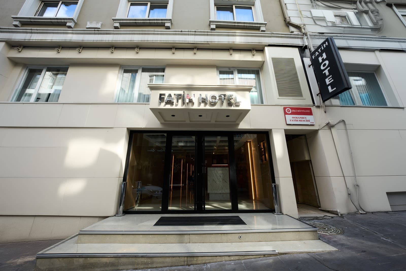 Fatih Mah., 34380 Şişli/İstanbul, Turkey - Image 1